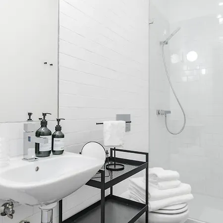 Casa Boma - Modern And Stylish With Private Terrace - Lapa Iv Lisbon